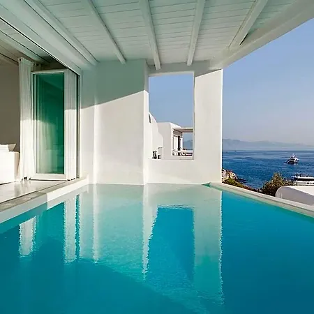Mykonos Blu, A To Live Otel