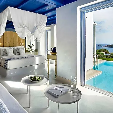 Otel Mykonos Blu, A To Live Ano Mera