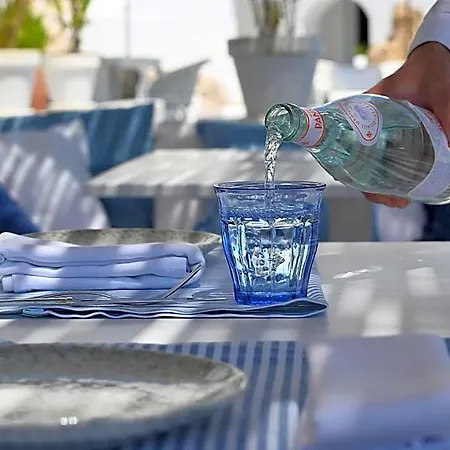 Mykonos Blu, A To Live Otel 5*